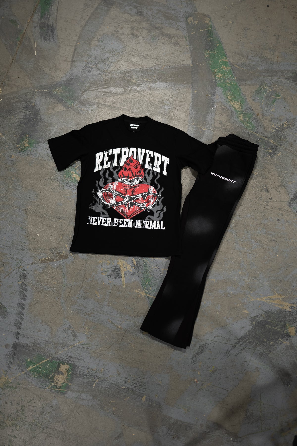 HEART THORN BLACK TEE