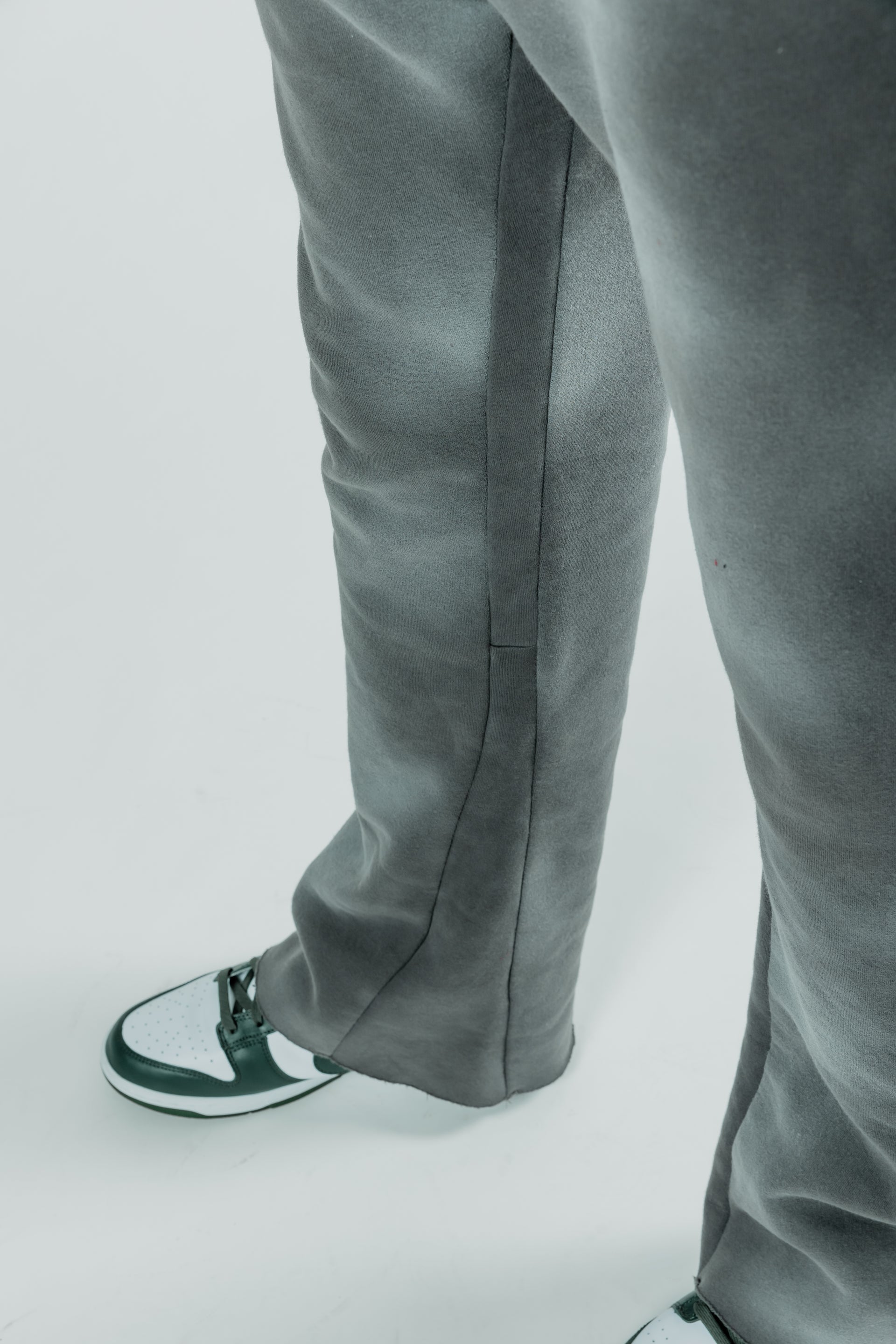 Flare Smoke Sweatpants